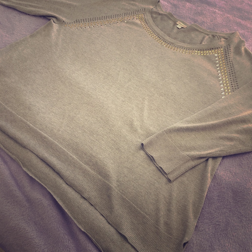 Grey sweater by Avenue